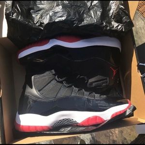 Deadstock Jordan Bred 11